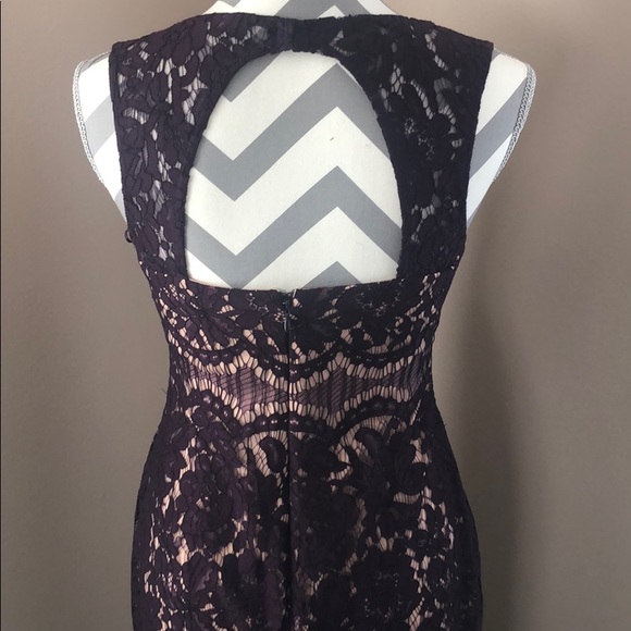 Nightway lace dress - Picture 4 of 5